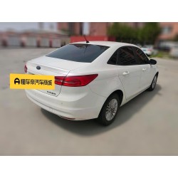 فورد Escort 1.5L يدوي راحة موديل 2015 (مستعملة)