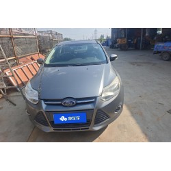 Ford Focus 2012 Sedan 1.6L Automatisch Trend (Tweedehands)