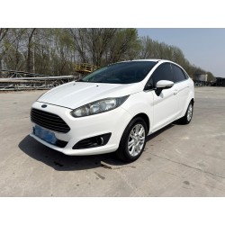 Ford Fiesta 2013 Limousine 1.5L Schaltgetriebe Fashion (Gebrauchtwagen)