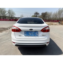 Ford Fiesta 2013 Berline 1.5L Manuelle Mode (Occasion)