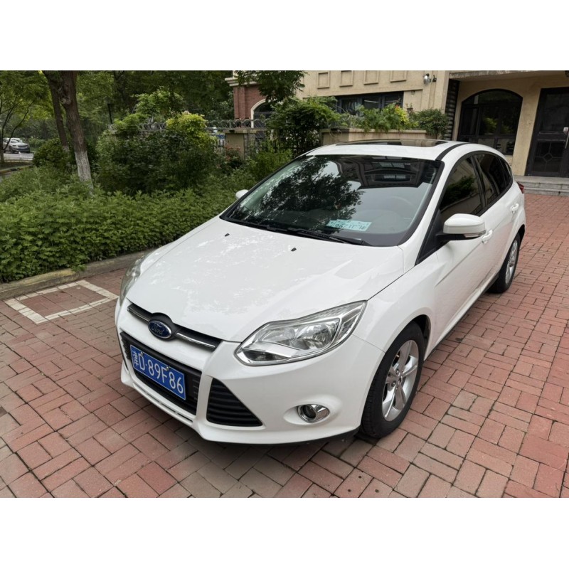 Ford Focus 2012 Hatchback 1.6L Automatisch Trend (Tweedehands)