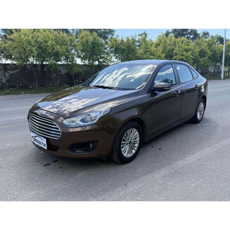 Ford Escort 2015 1.5L Automático Moda (Usado)