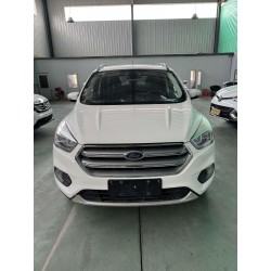 포드 Kuga 2018년식 EcoBoost 180 2WD 플래티넘 (중고차)