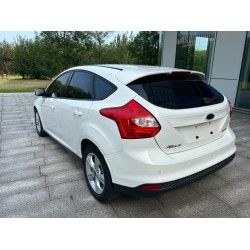Ford Focus 2012 Hatchback 1.6L Automatisch Comfort (Tweedehands)