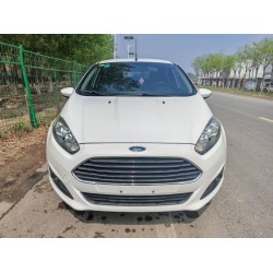 Ford Fiesta 2013 Limousine 1.5L Automatik Fashion (Gebrauchtwagen)