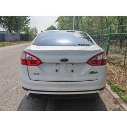 Ford Fiesta 2013 Limousine 1.5L Automatik Fashion (Gebrauchtwagen)