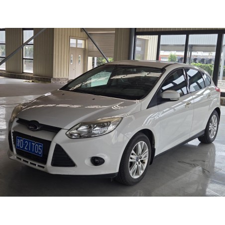 Ford Focus 2012 Hatchback 1.6L Automatisch Comfort (Tweedehands)