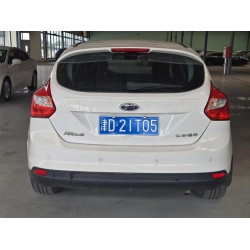 Ford Focus 2012 Hatchback 1.6L Automatisch Comfort (Tweedehands)