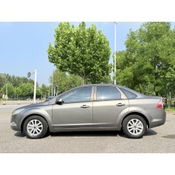 Ford Focus 2013 Hatchback Classic 1.8L Automatic Basic (Used)