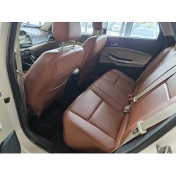 フォード Escort 2015年式 1.5L オートマチック ファッション(中古車)