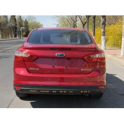 Ford Focus 2012 Sedan 1.6L Automatisch Comfort (Tweedehands)