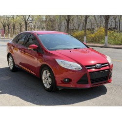 Ford Focus 2012 Sedan 1.6L Automatisch Comfort (Tweedehands)