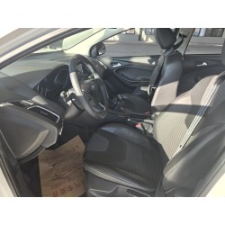 フォード Focus 2017年式 ハッチバック EcoBoost 125 マニュアル スーパートレンド スマートドライブ(中古車)