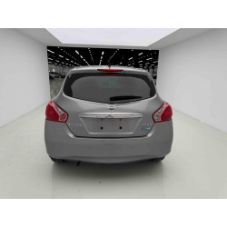 日産 Tiida 2011年式 1.6L CVT インテリジェント(中古車)
