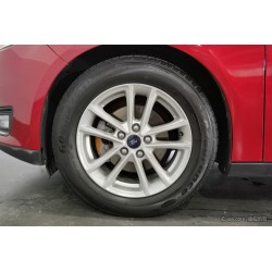 포드 Focus 2015년식 세단 1.6L 자동 트렌드 (중고차)