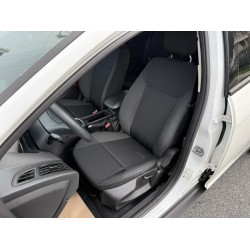フォード Focus 2017年式 ハッチバック 1.6L オートマチック コンフォート スマートドライブ(中古車)