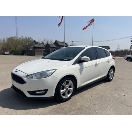 Ford Focus 2015 Hatchback 1.6L Automático Confort (Usado)