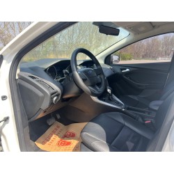 Ford Focus 2015 Hatchback 1.6L Automático Confort (Usado)