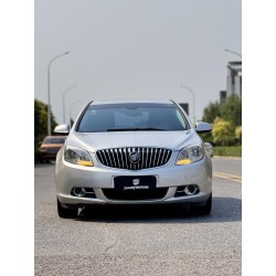 بويك Excelle GT GT 1.8L أوتوماتيك الموديل جلد موديل 2011 (مستعملة)
