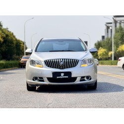 بويك Excelle GT GT 1.8L أوتوماتيك الموديل جلد موديل 2011 (مستعملة)