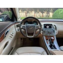 بیوک LaCrosse 2.4L SIDI پرمیوم مدل 2012 (کارکرده)