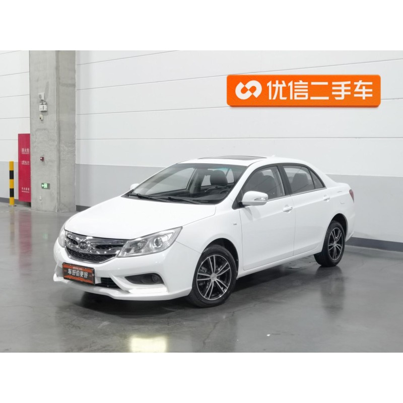BYD Surui 2015 1.5L Automatique Luxe (Occasion)