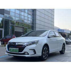 بي واي دي Qin DM 1.5T بطل مزدوج الرائد Plus موديل 2015 (مستعملة)