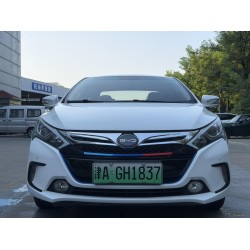 BYD Qin DM 2015 1.5T Doble campeón Buque insignia Plus (Usado)