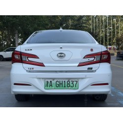 BYD Qin DM 2015 1.5T Doble campeón Buque insignia Plus (Usado)
