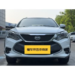 بي واي دي Tang DM DM 2.0T دفع رباعي الرائد موديل 2015 (مستعملة)