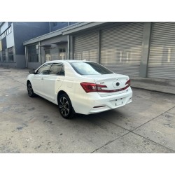 BYD Qin DM 2015 1.5T Doppelmeister Flaggschiff (Gebrauchtwagen)