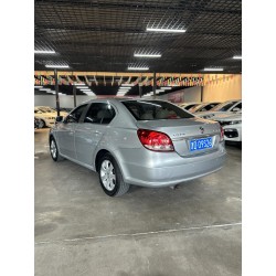 فولكس فاجن Lavida 1.6L يدوي أنيق موديل 2008 (مستعملة)
