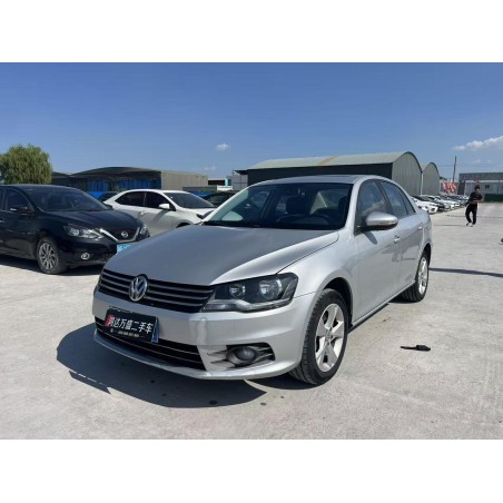Volkswagen Bora 2014 1.6L Schaltgetriebe Komfort (Gebrauchtwagen)