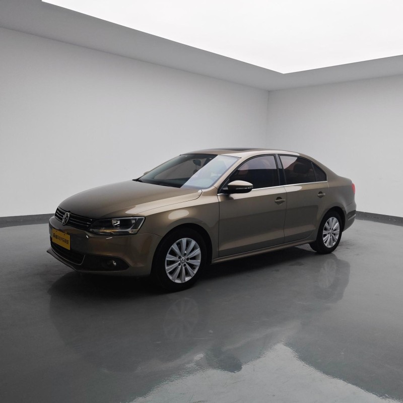 Volkswagen Sagitar 2012 1.6L Automático Confort (Usado)