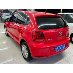 Volkswagen Polo 2011 1.4L Automatik Stilvoll (Gebrauchtwagen)