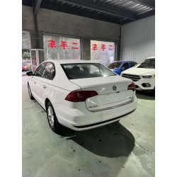 فولکس‌واگن Bora 1.6L دنده‌ای مد روز مدل 2016 (کارکرده)