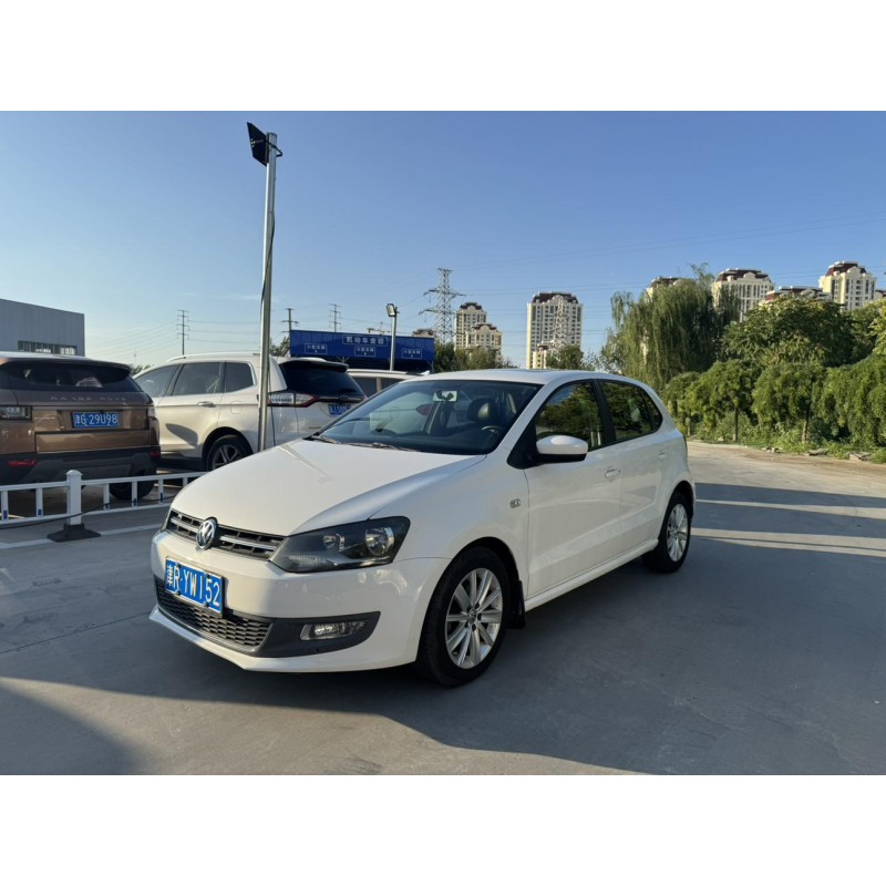 Volkswagen Polo 2013 1.4L Automatik Luxus (Gebrauchtwagen)